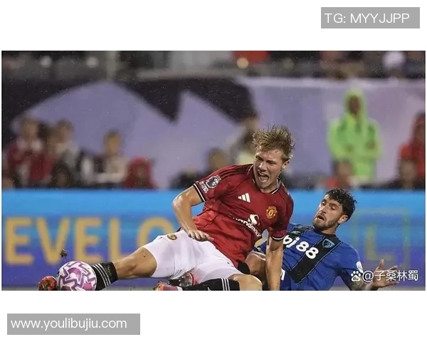 意甲赛场惊现冷门里昂大胜曼联引发全场震动与热议