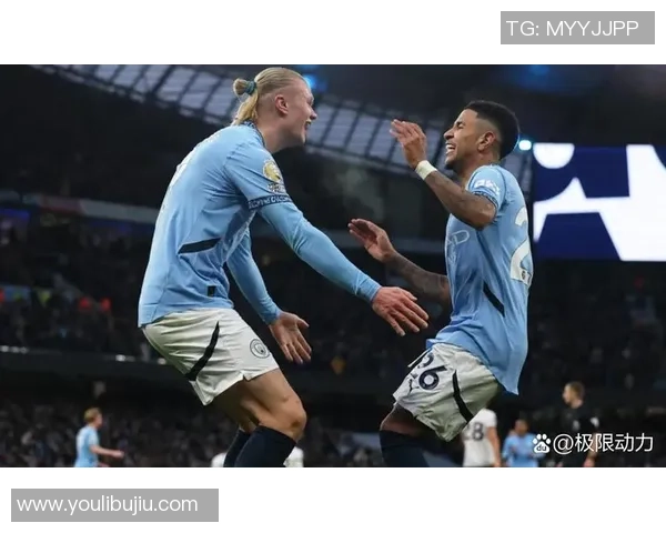 德甲精彩对决阿森纳逆转巴黎圣日耳曼上演帽子戏法全场沸腾