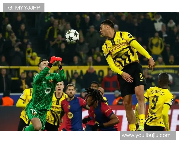 意甲激战：多特蒙德狂胜巴萨五球大捷帽子戏法引爆全场热情